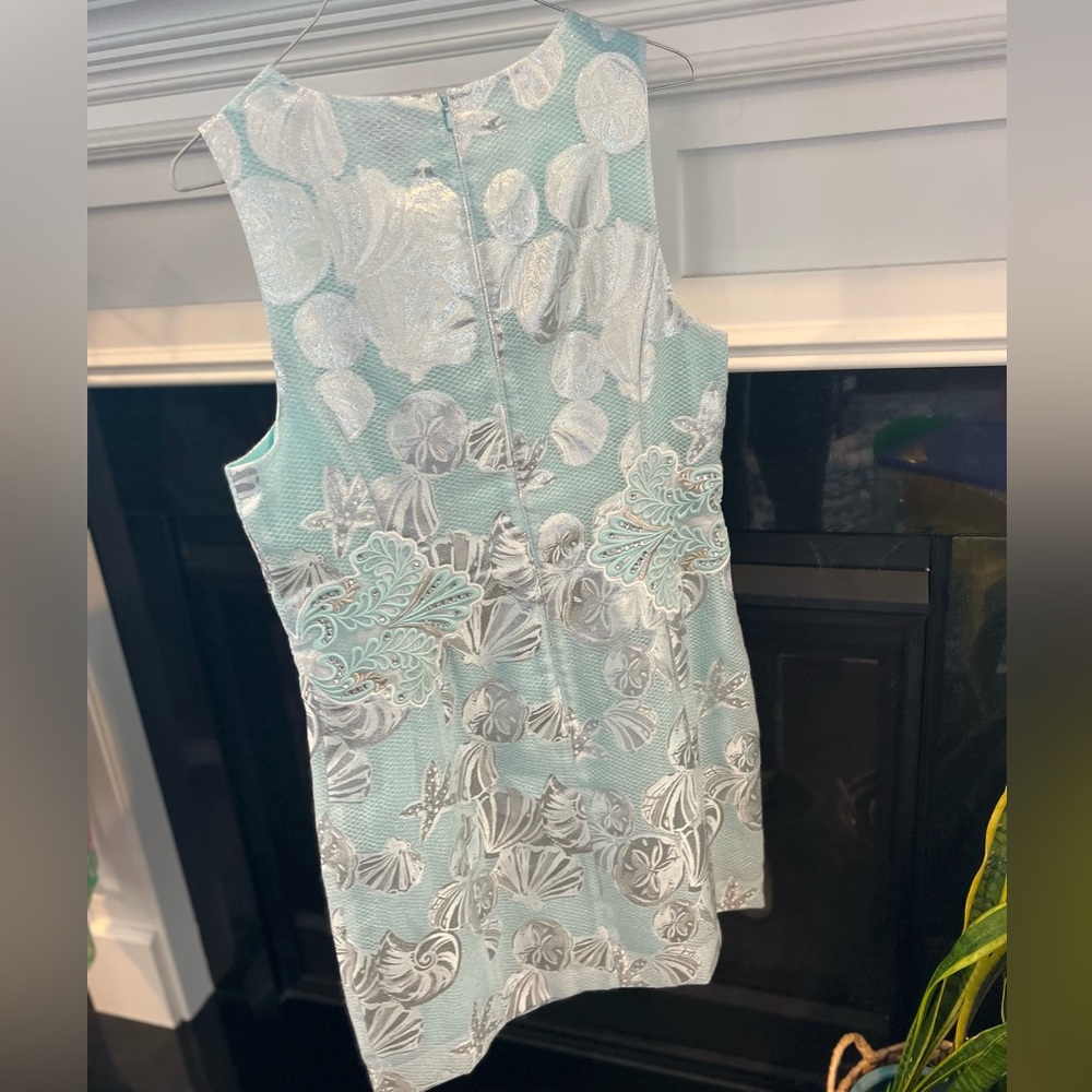 COPY - Lilly Pulitzer - size 10 - Picture 2 of 2